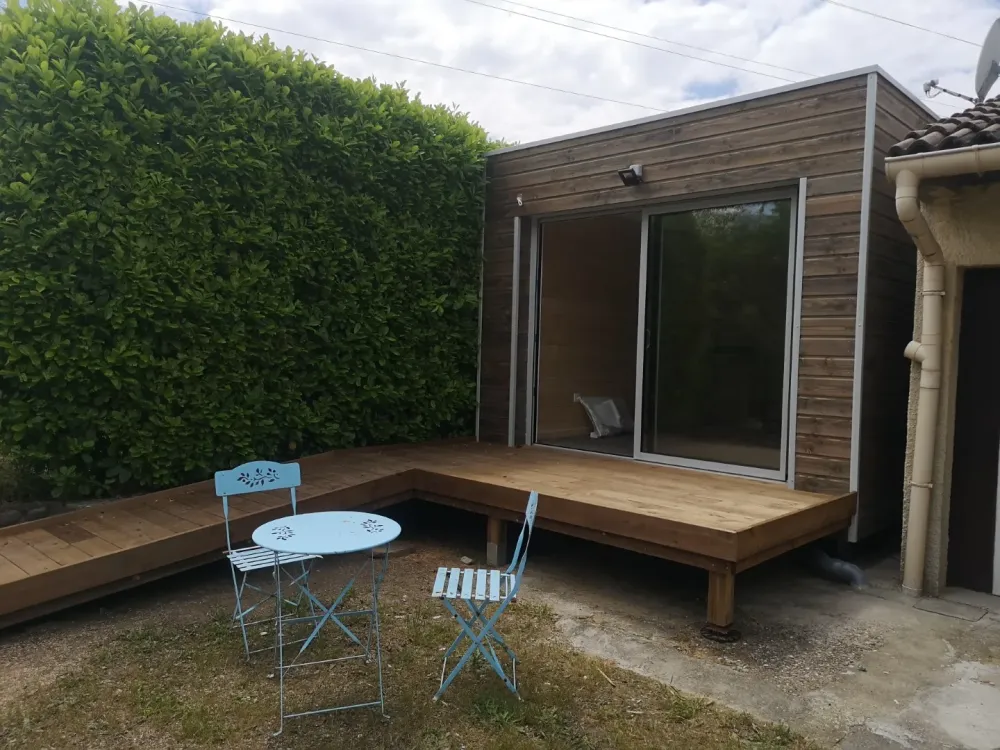 Studio de jardin en bois à Saulce-sur-Rhône